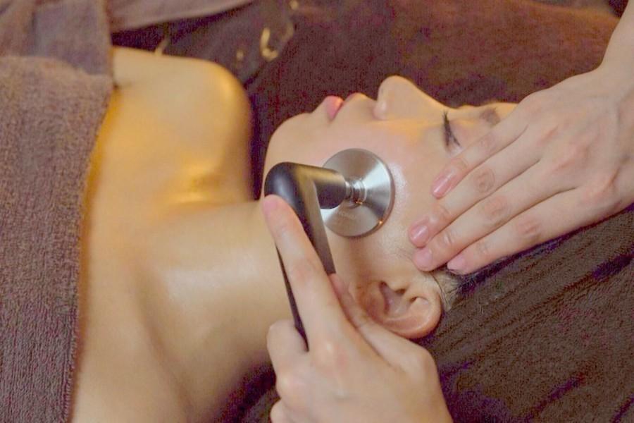 【小顔/術後ケアにおすすめ】フェイシャル+インディバ付き 60分