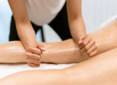 時差ぼけ短時間で脚スッキリ★スピード疲れ回復♪旅の方おすすめ【脚プレミアムオイルリンパマッサージ】15分3000円⇒2000円