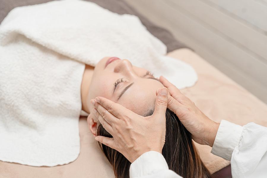 【新規限定】《ヘッドスパ》疲れた脳を短時間でぐっすり疲労回復♪ 30分 通常料金5,000円