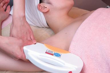 【再来限定】全身のムダ毛をまとめてケア。VIO・全顔込みで透明感あふれる素肌へ導く 60分 通常料金30,000円