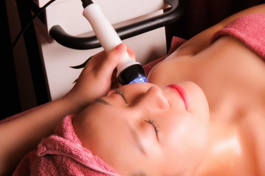 小顔&美肌フェイシャル＋ハイパーナイフ 60分