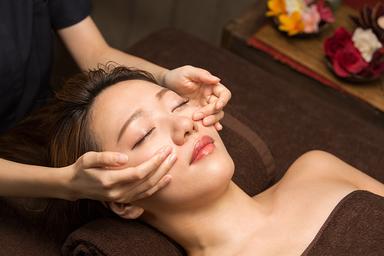 【全員OK】【トータルケアに◎】整体+ハイドラ毛穴洗浄3種+足ツボ 120分 