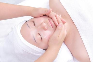 【回数券利用】小顔リンパ × 筋膜フェイスラインケア30分＋石膏パック20分