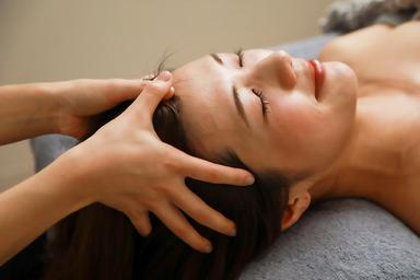 Milu30分コース(ドライヘッドスパ＋デコルテアロマトリートメント)