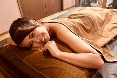 ペア（お2人）プレミアム  アロマ(アロマオイルとタイ古式/ヘッド/フット)組み合わせ自由 90分【4,000円OFF】