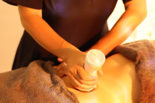 痩身キャビテーション＋アロマオイルマッサージ(ヘッド以外) 90分