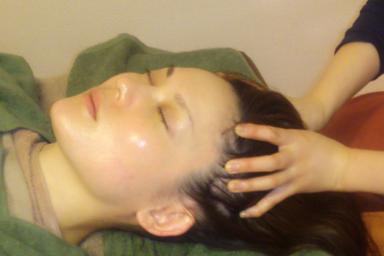 アロマヘッドマッサージ(首・デコルテリンパ選択可能) 30分