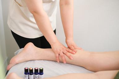 《女性限定》美脚＆美尻コース (アロマオイルリンパマッサージ) 70分