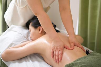 【全員OK】【肩・首のお疲れ】上半身アロマオイル+首リンパ+整体 90分