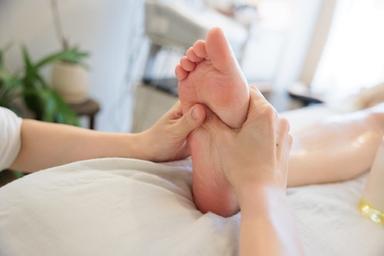 ◎オプションメニュー◎【脚の浮腫み・重ダルさ】フットリフレクソロジー 30分