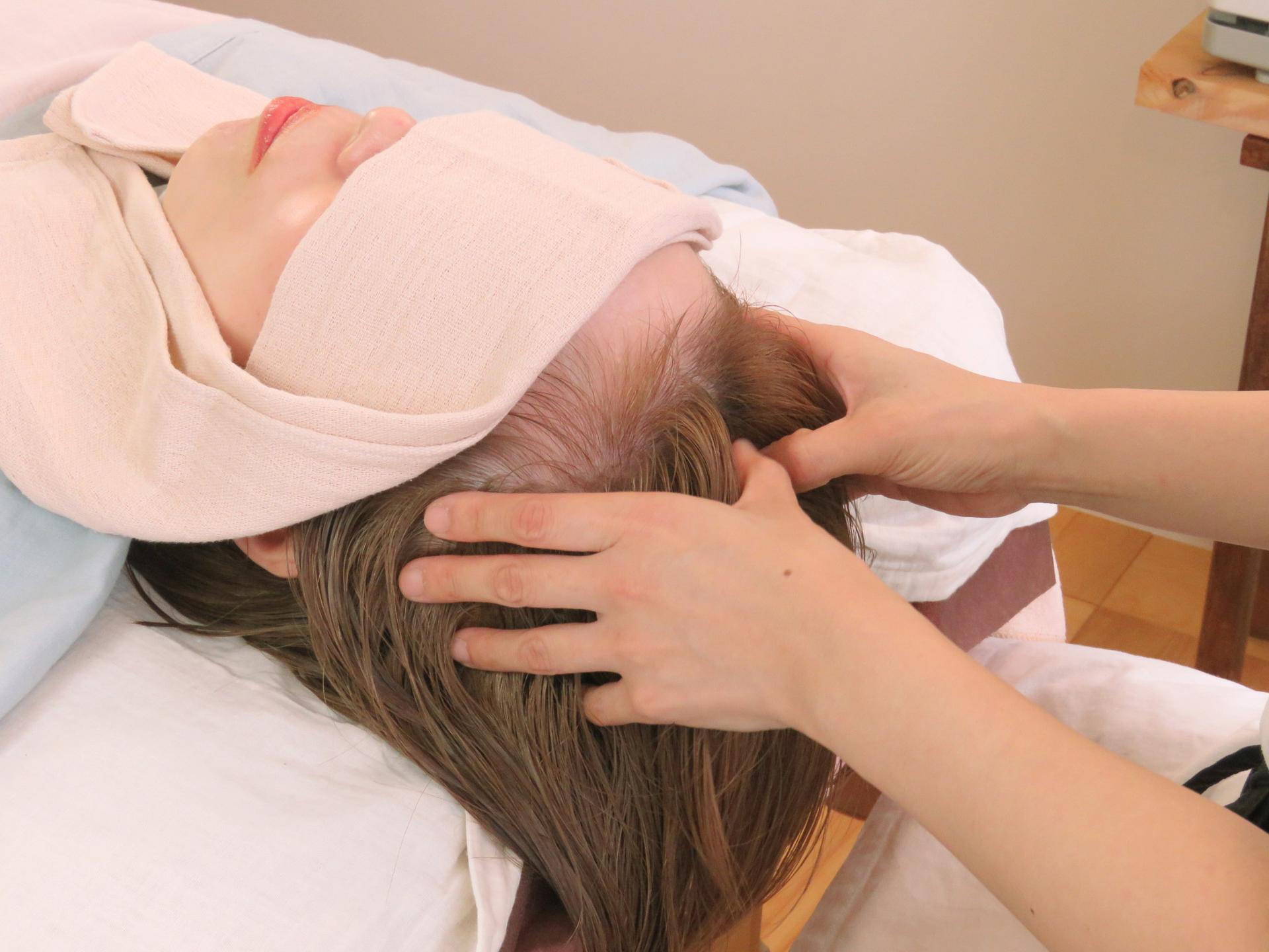 【新規限定】当店人気No.1【ドライヘッドスパ＋全身リンパマッサージ】 150分 通常料金16,000円