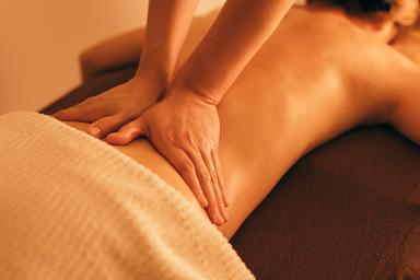 【香りに包まれる整い♪】全身アロマオイルトリートメント (男性OK＋1,000円) 60分