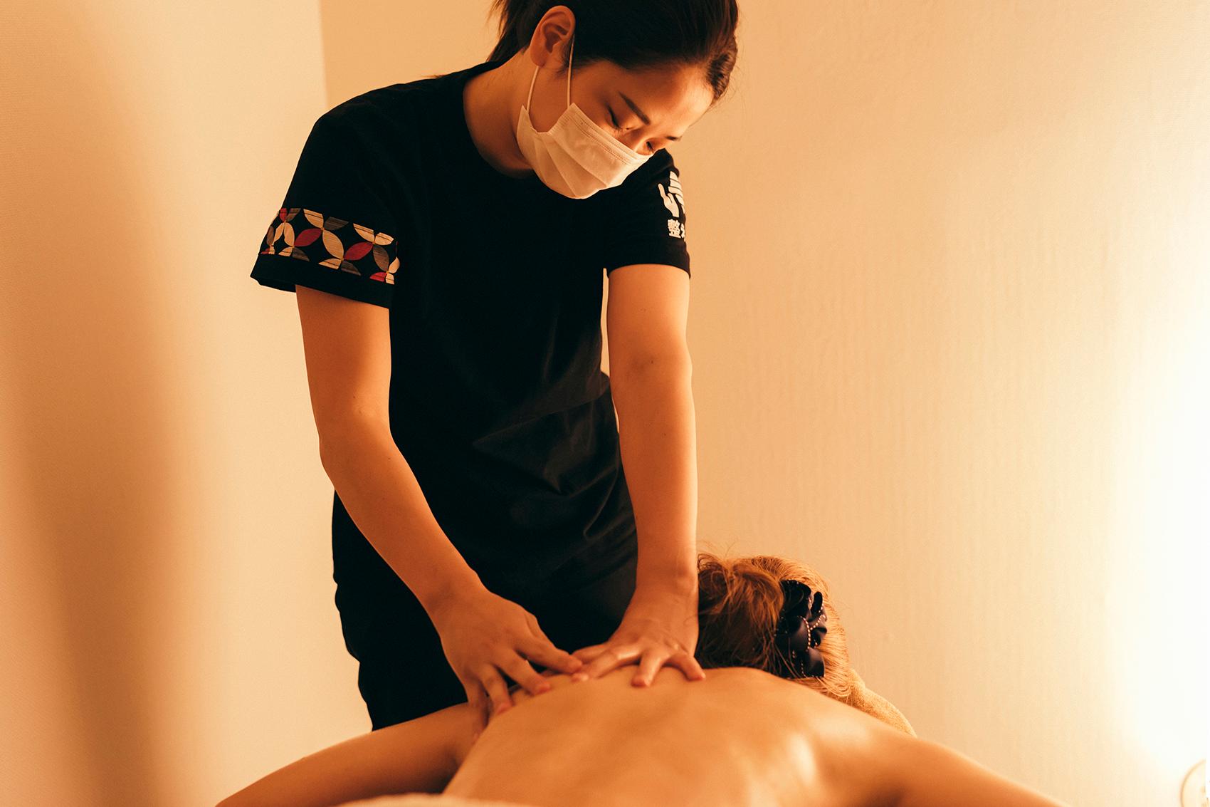 【香りに包まれる整い♪】全身アロマオイルトリートメント (男性OK＋1,000円) 90分