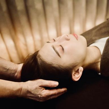 【蓄積した凝りに】ドライヘッドスパ 45（施術40分）7,500円→6,400円