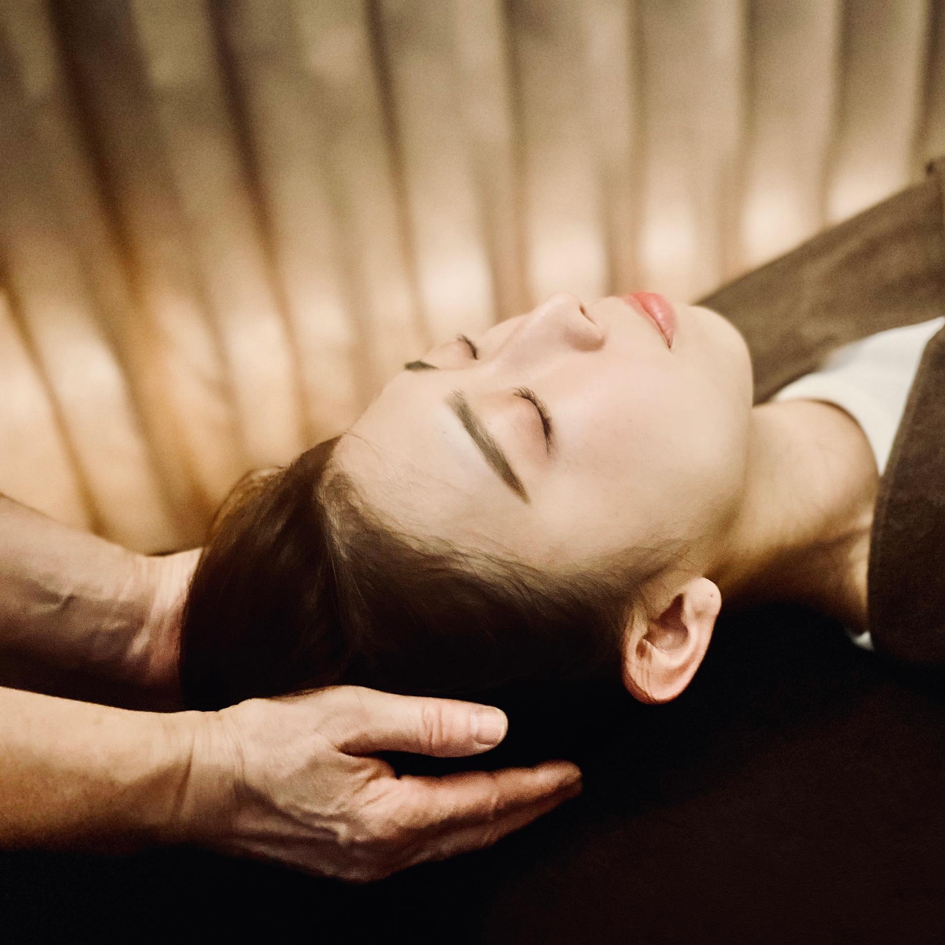 【短時間で疲労回復】ドライヘッドスパ 30（施術25分）4,800円→4,300円