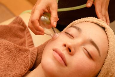 小顔・リフトアップフェイシャル 90分