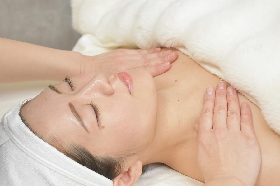 【新規限定】選べるオールハンドケアリラクゼーションコース 60分 通常料金12,100円