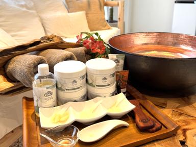 心満たされる極上フットスパ　【LCNフットスパ】45分