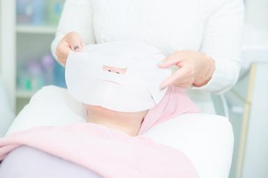 【新規限定】【フェイシャル】40代からの肌質改善フェイシャル(毛穴洗浄付) 70分 通常料金8,800円