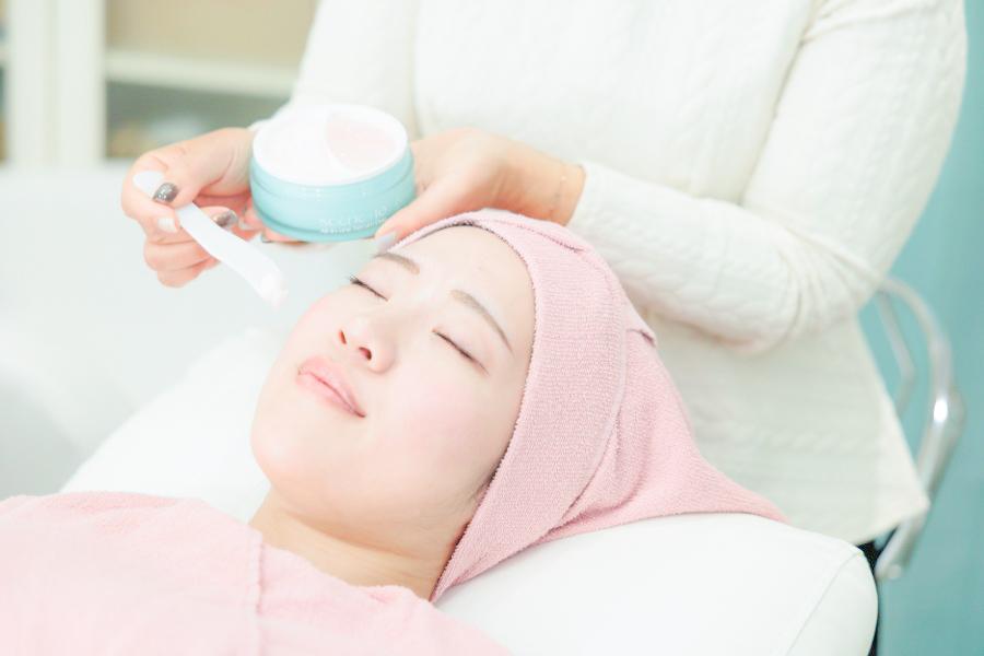 【新規限定】【フェイシャル】肌悩み別酵素パックエステ(毛穴洗浄付) 70分 通常料金8,800円