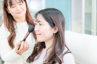 【パーソナルカラーチェック】パーフェクトコース(エステ&メイクレッスン&カラーカード付) 120分