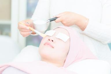 【新規限定】【フェイシャル】毛穴ケア×蜜蝋パックで冬肌リセット(毛穴洗浄付)  80分 通常料金12,100円