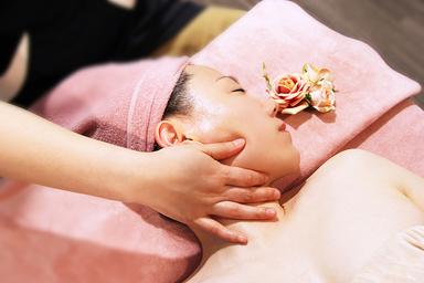 【全員OK】【小顔&ツヤ美肌】小顔コルギ+ハイパー+デコルテ+毛穴洗浄+パック 60分