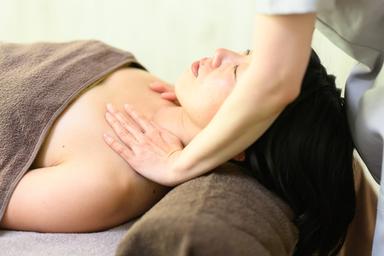 アロマリンパ(フェイシャルorヘッドマッサージ付) 150分