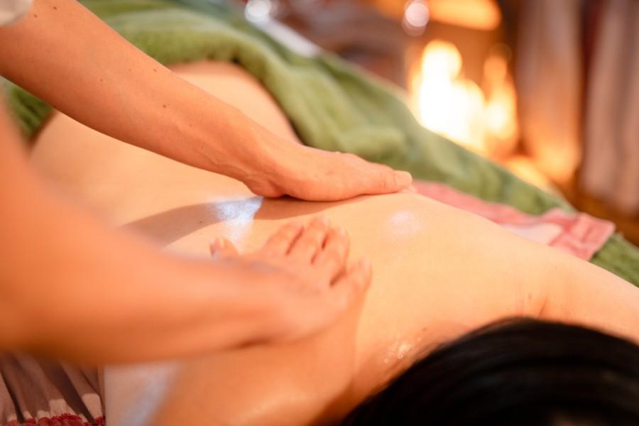 Perfumoon Gold セラピー:背中 40分