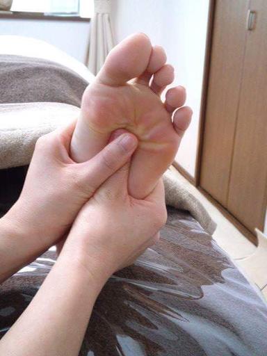 【全員OK】《季節限定》かかとツルツルケア 足裏マッサージ付き 60分