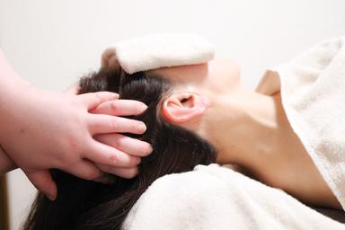 【新規限定】リラックス効果◎のオイルを使用♪頭のおもだるさ改善ヘッドマッサージ 35分