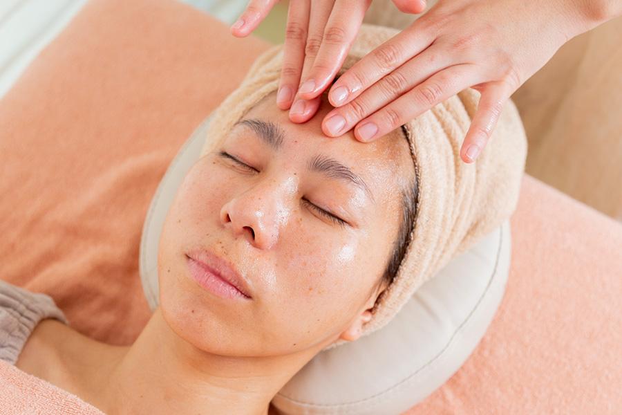 【新規限定】デコルテ45分＋フェイシャルケア30分 通常料金11,000円