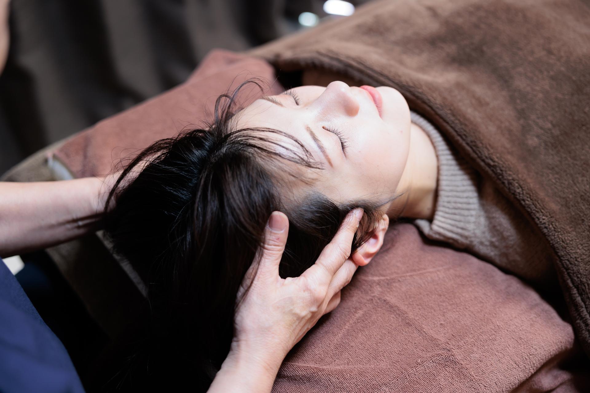 【新規限定】【セットメニュー】全身カイロ(整体)+ドライヘッドスパ 65分 通常料金8,000円