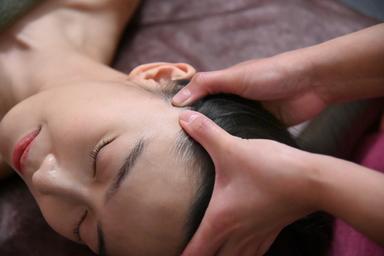 【再来限定】Head:小顔ドライヘッドスパ+デコルテ 60分 通常料金6,000円