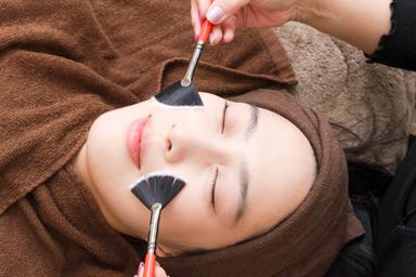 【お肌の乾燥対策に】艶肌肌育ピーリング ララピール 60分