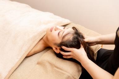 【炭酸スプレー付き】ヘッドスパ 30分