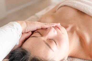 【新規限定】お顔のたるみやくすみに◎リンパフェイシャル 60分 通常料金11,000円