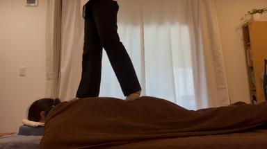 他施術とセットできる足ふみ・もみほぐし30分（単独予約不可）