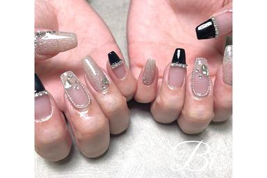 【ハンドネイル】フレンチ［オフ&ケア込み］ 120分