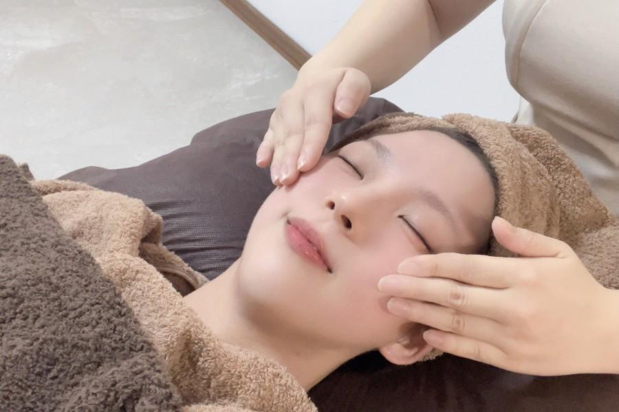 【新規限定】オススメ!!★潤けないハーブピーリング＋高濃度ビタミンC導入◎ 80分 通常料金59,780円