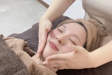 【新規限定】【ご褒美ケア】頭蓋骨小顔調整+フェイシャルリンパ＆眼精疲労ケア 40分
