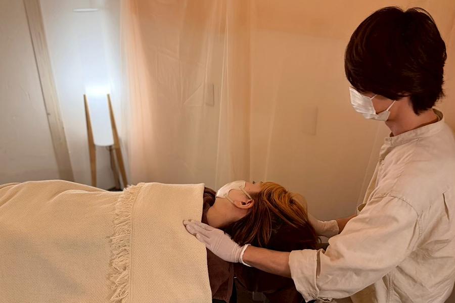 《頭から肩までスッキリ》疲労回復ドライヘッドスパ (頭+首+肩)  50分