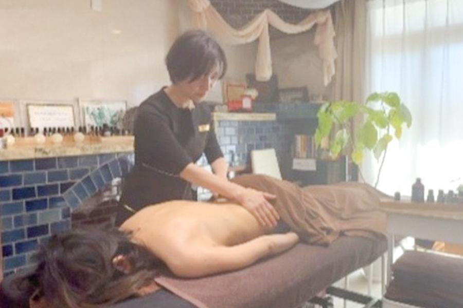 《ソフトで優しい施術》アロマトリートメント (タッチケア) 60分
