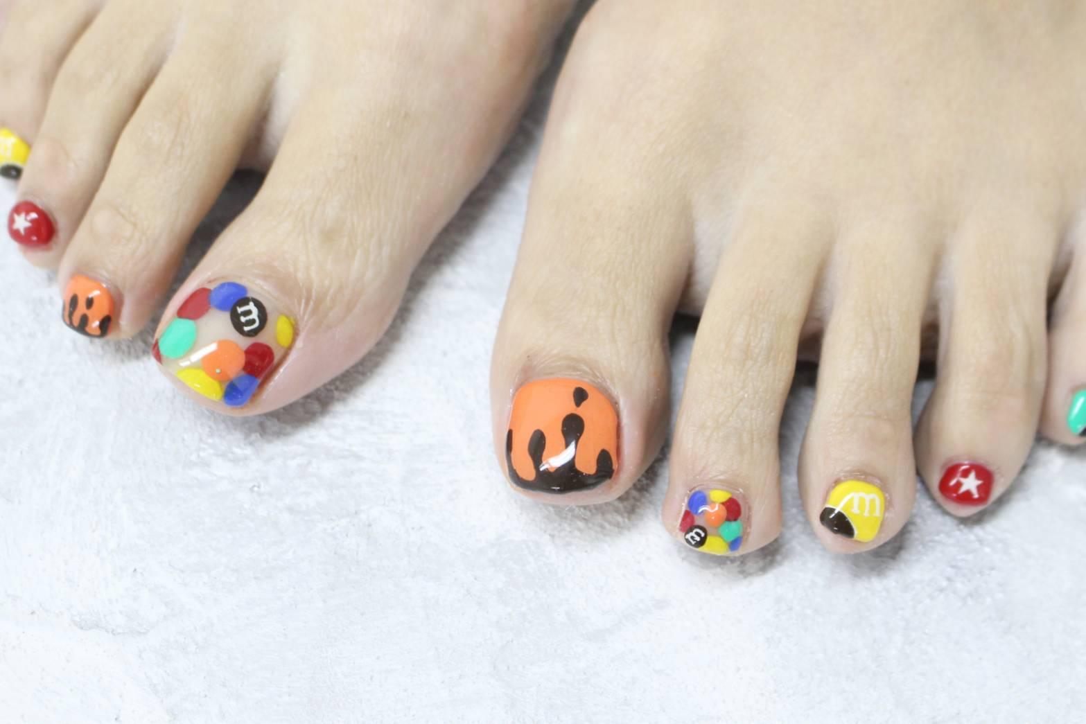 【新規限定】足裏角質フットケア＋ジェル(何でもつけ放題)コース 180分 通常料金12,370円