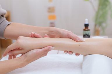 【再来限定】美肌ハンドケア(パック付)＋オーダーコース(持込など自由に☆) 120分