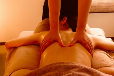 ★常連様★骨盤調整＋背中＋ヘッドスパ ※当月ご予約の方は＋別途料金 85分