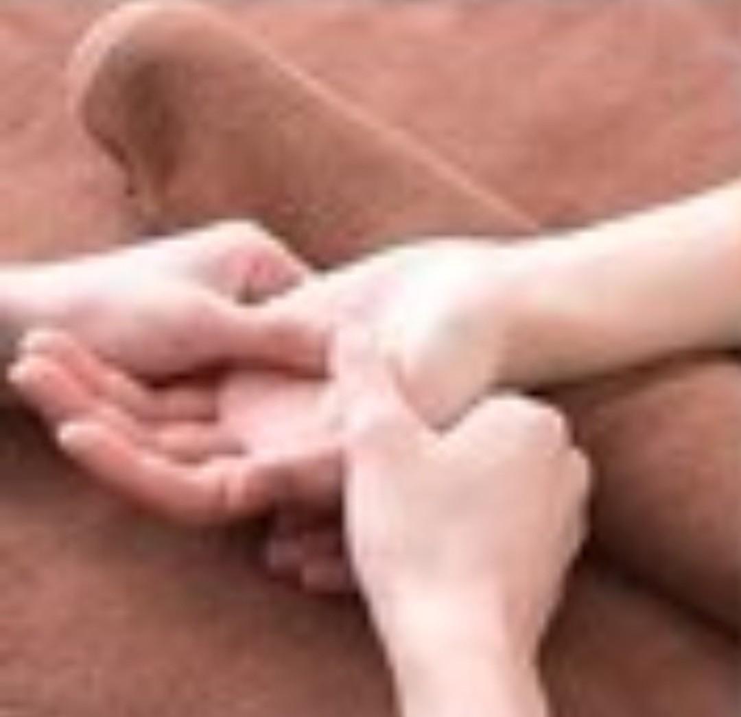 ハンドリフレ30分&ボディ40分&ヘッド &アイセラピー10分