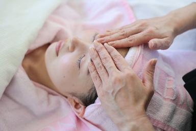 【全員OK】【気になるざらつき/くすみ肌に】リファインコース 90分