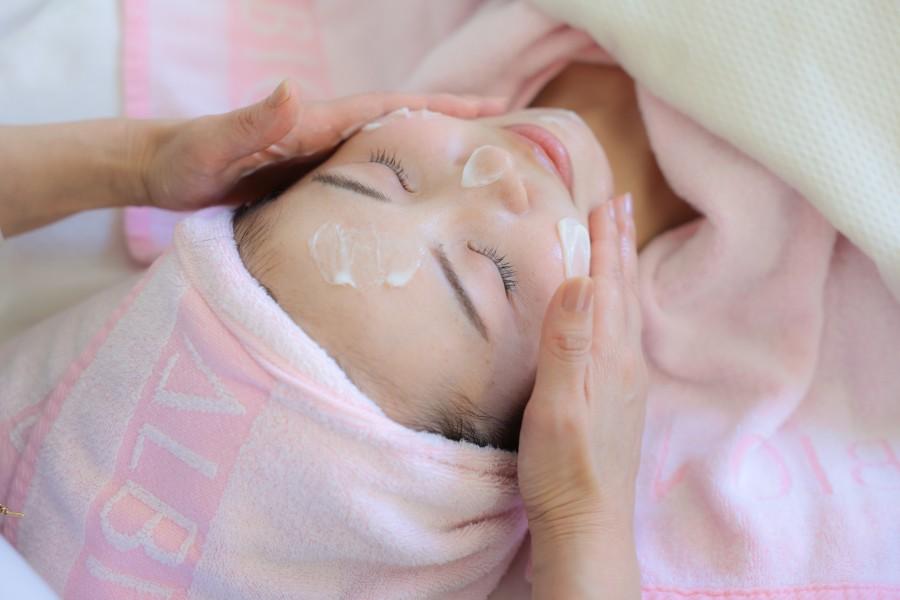 【全員OK】【早めのファーストエイジングケア】ハリツヤコース 90分