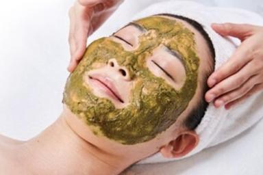 【新規限定】【ゆるみ肌を引き締め＆毛穴レスな艶肌へ】ハーブピーリング 90分